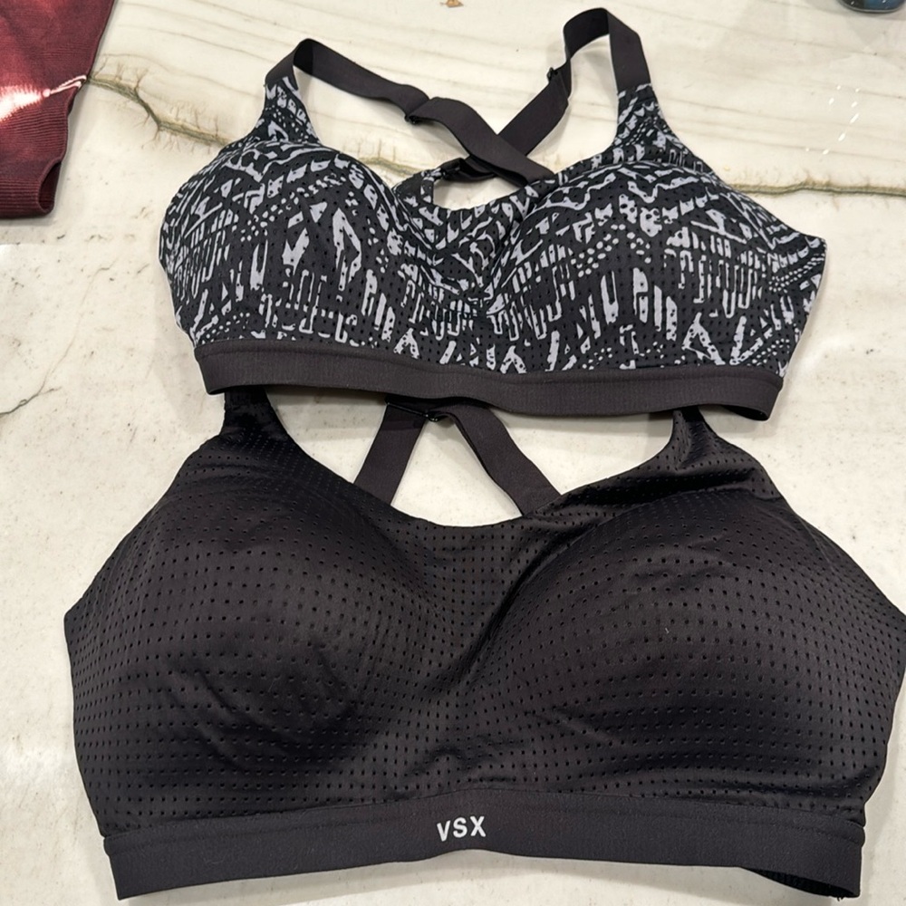 2 EXCELLENT CONDITION Victoria Secrets Racerback Sports Bras!